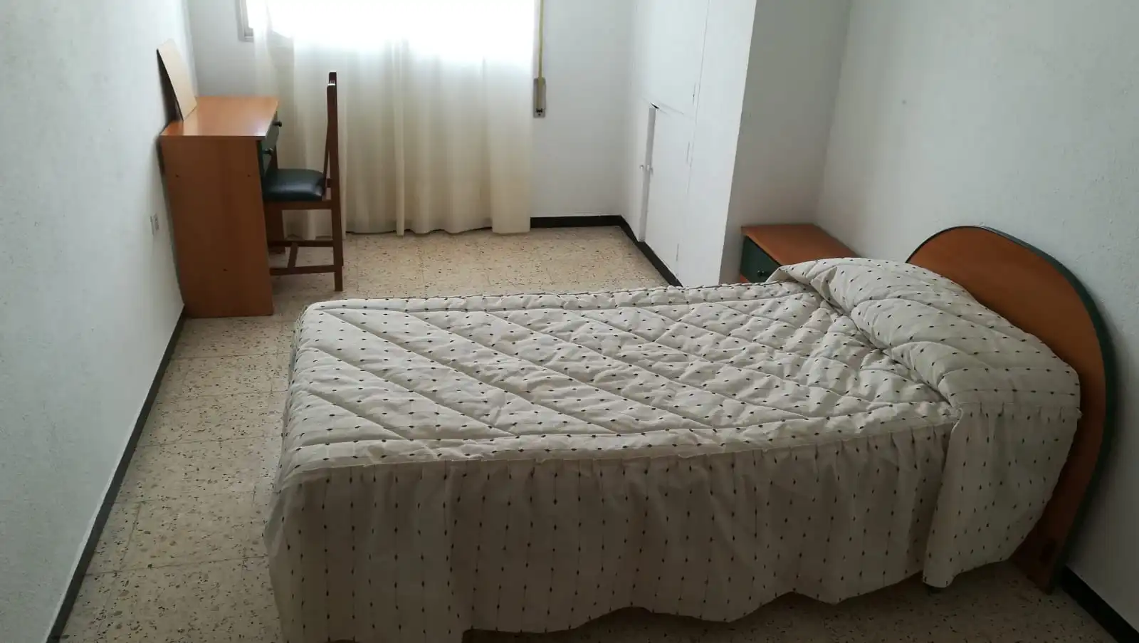 Bedroom of Flat for rent in Badajoz  with Furnished, Washing machine and Microwave
