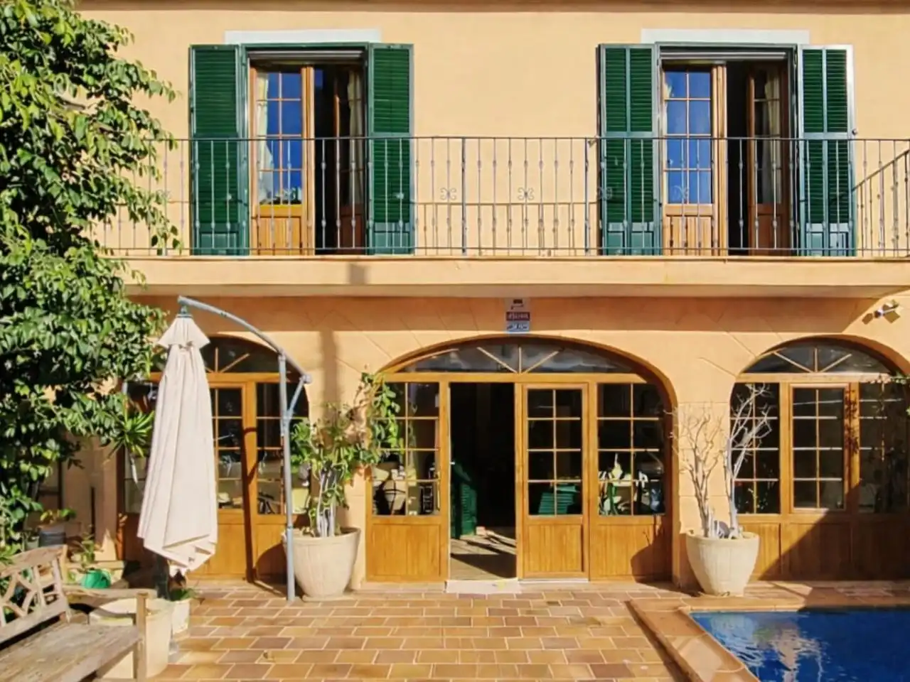 Semi-detached house with pool for sale in Carrer del Turc 17, imagen 2