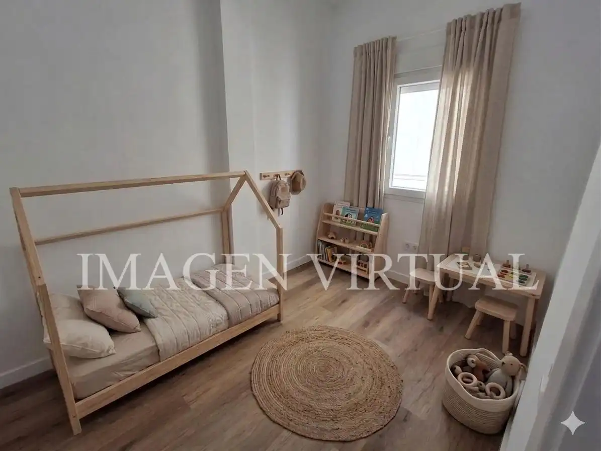 Bedroom of Flat for sale in L'Alcúdia  with Air Conditioner, Heating and Storage room