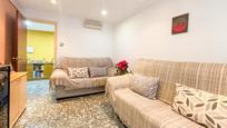 Living room of Flat for sale in Elche / Elx  with Air Conditioner, Terrace and Furnished