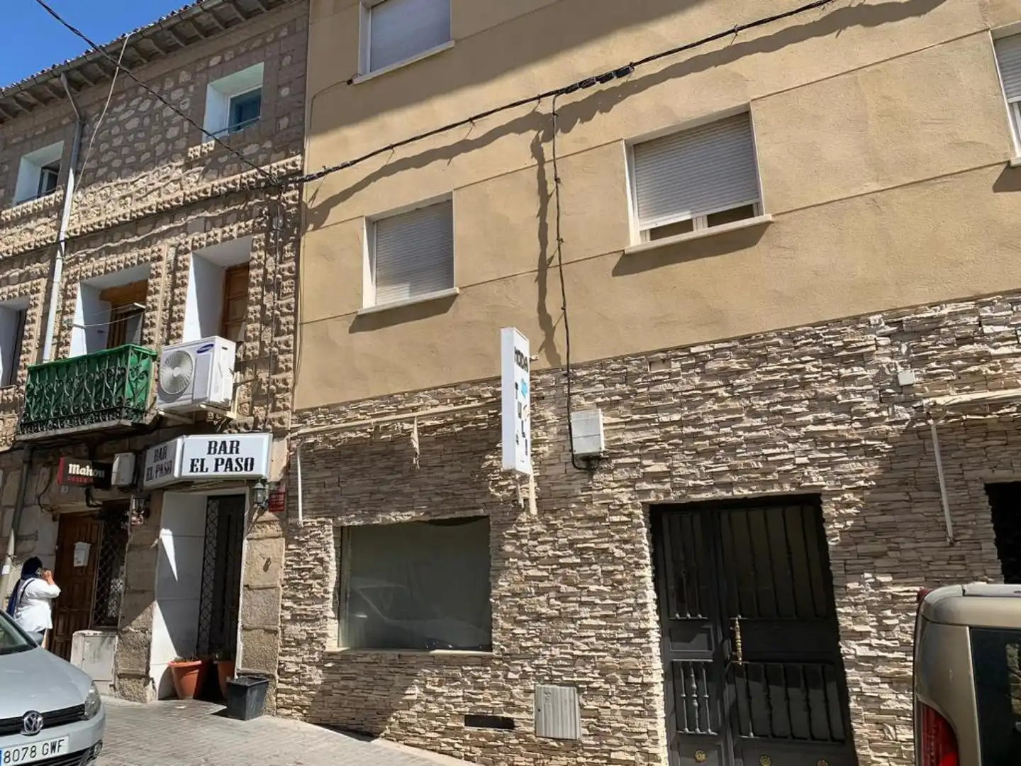 Vista exterior de Local en venta en Torrelaguna