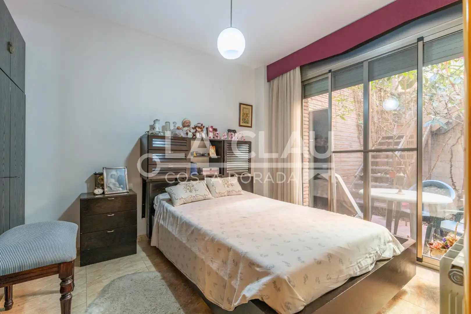 Schlafzimmer von Einfamilien-Reihenhaus zum Verkauf in Gavà mit Heizung