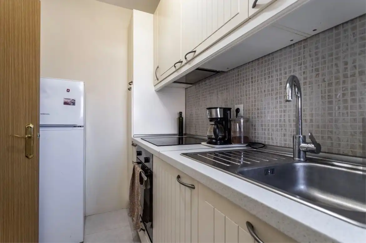 Cuina de Pis en venda en Fuengirola amb Terrassa, Moblat i Forn