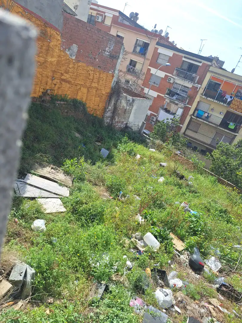 Terreno residencial en venta en Carrer Linares 10, imagen 2