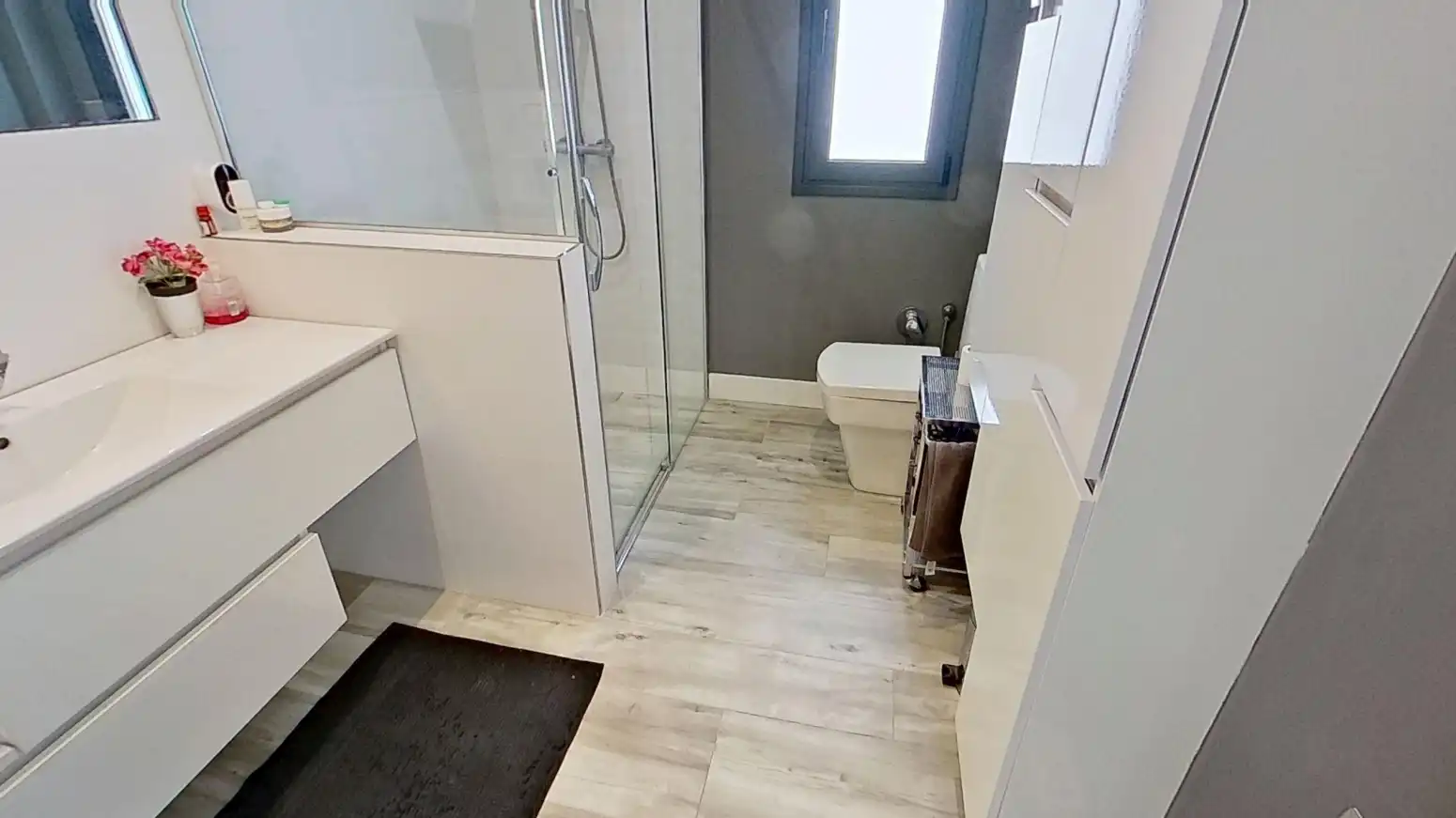 Bany de Casa o xalet en venda en Santander amb Terrassa i Moblat