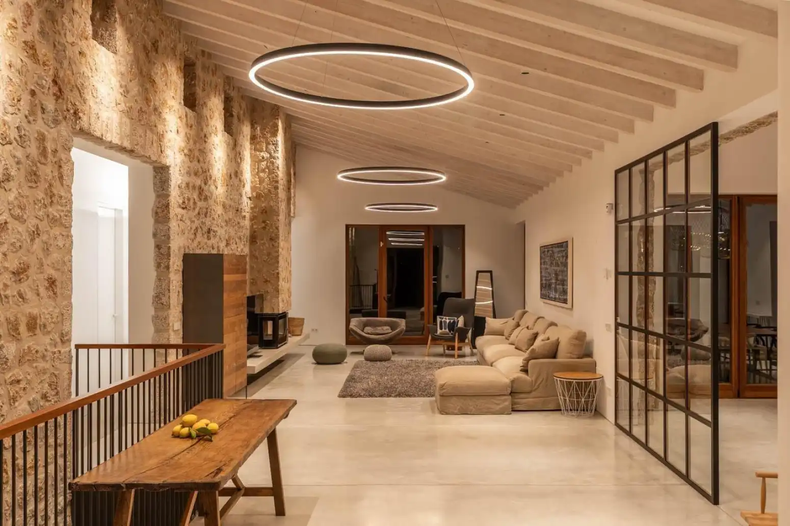 Sala d'estar de Casa o xalet en venda en Pollença amb Aire condicionat, Calefacció i Terrassa