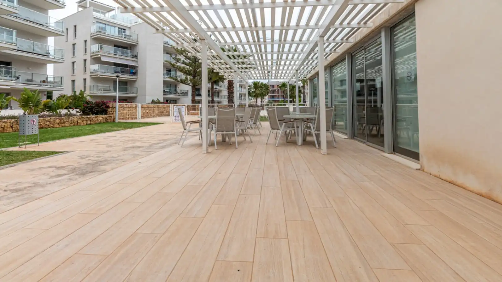 Terraza de Ático en venta en Dénia con Aire acondicionado, Calefacción y Jardín privado