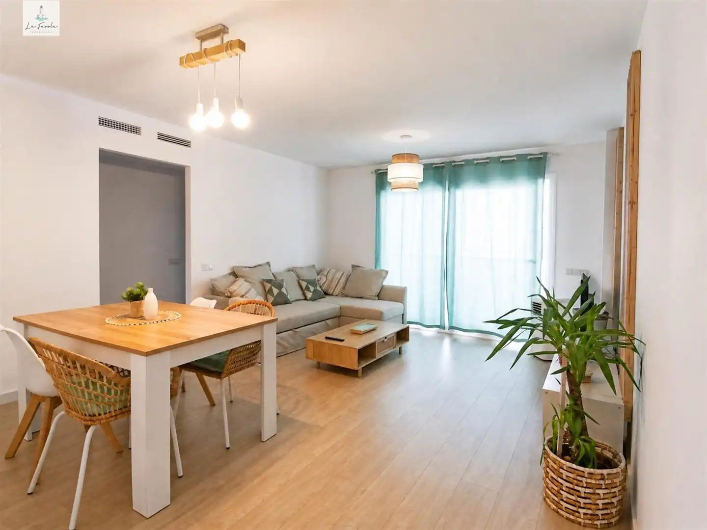 Flat with pool to rent in Cotomar