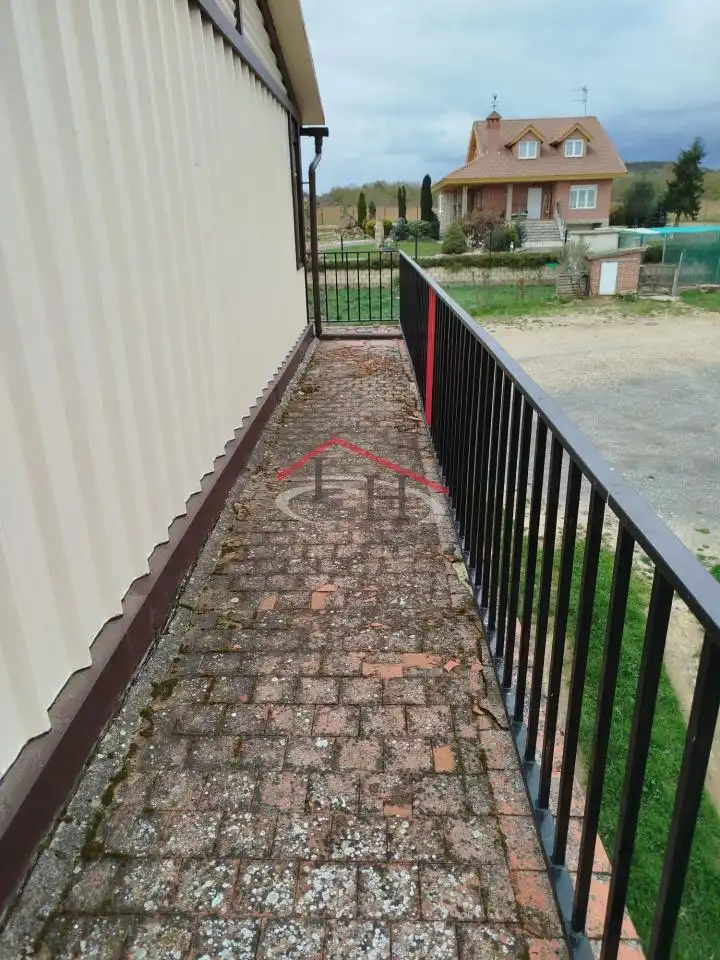 Terrassa de Casa o xalet en venda en Vegas del Condado amb Calefacció, Jardí privat i Terrassa