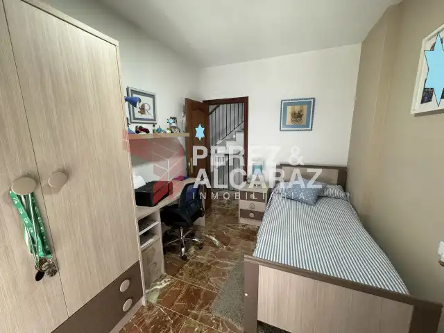 Casa adosada en venda en Palma del Río amb Terrassa i Balcó