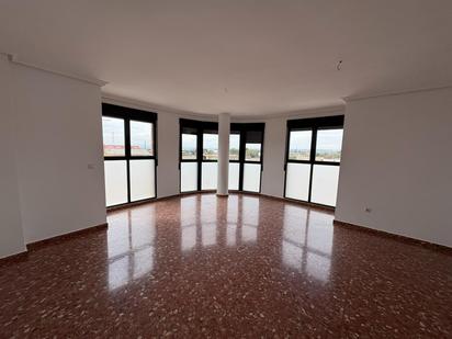 Living room of Flat to rent in Paiporta  with Air Conditioner, Heating and Balcony