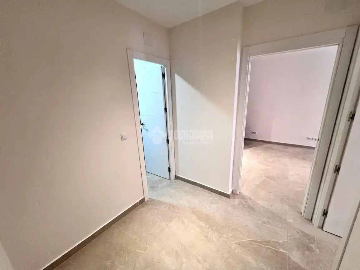 Bedroom of Flat for sale in Alcalá de Henares  with Alarm