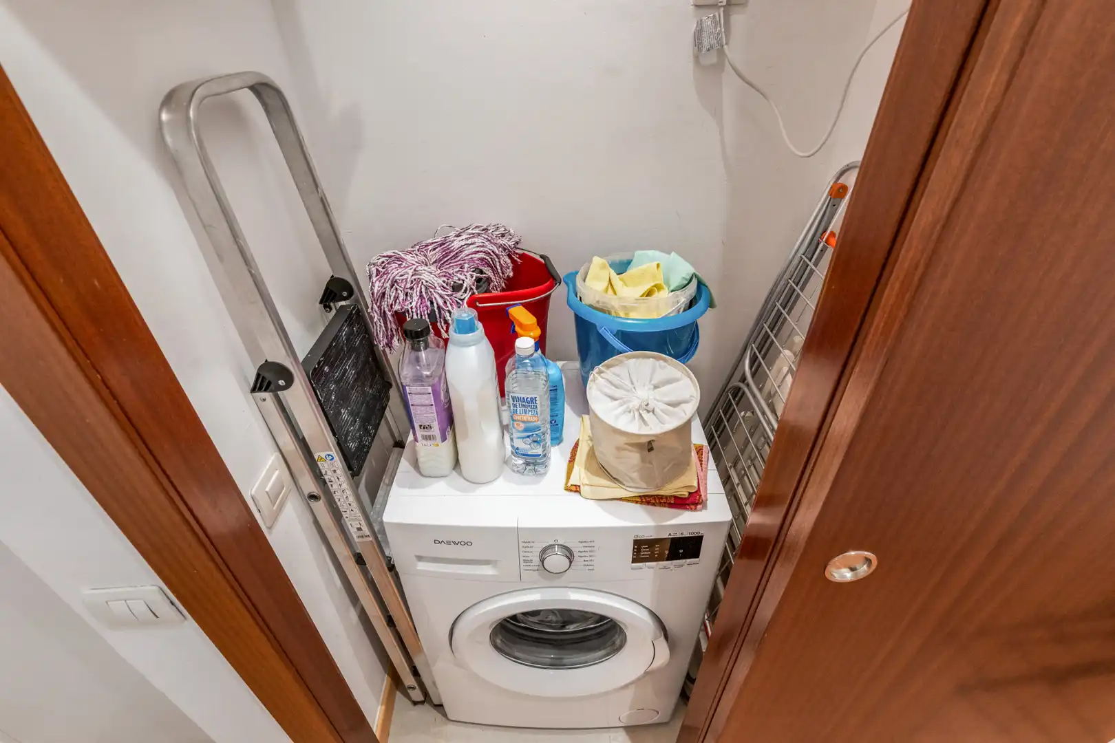 Wohnung zum Verkauf in Barcelona mit Klimaanlage, Heizung und Balkon