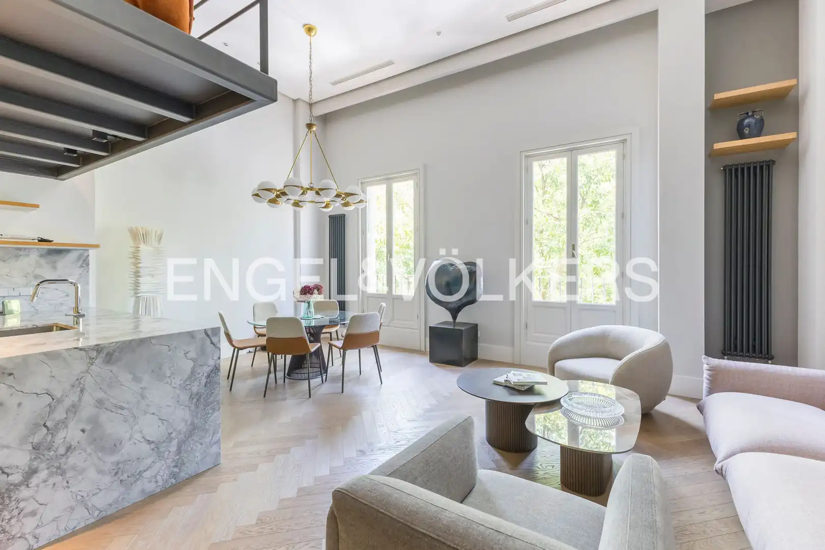 Living room of Flat for sale in Madrid  with Air Conditioner, Heating and Storage room