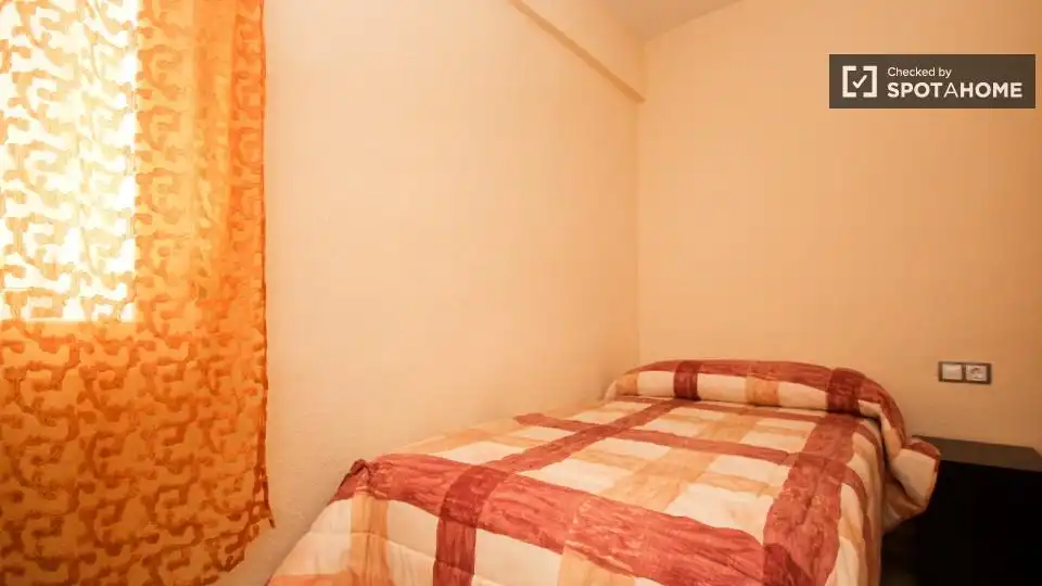 Habitación en Camino de Ronda
