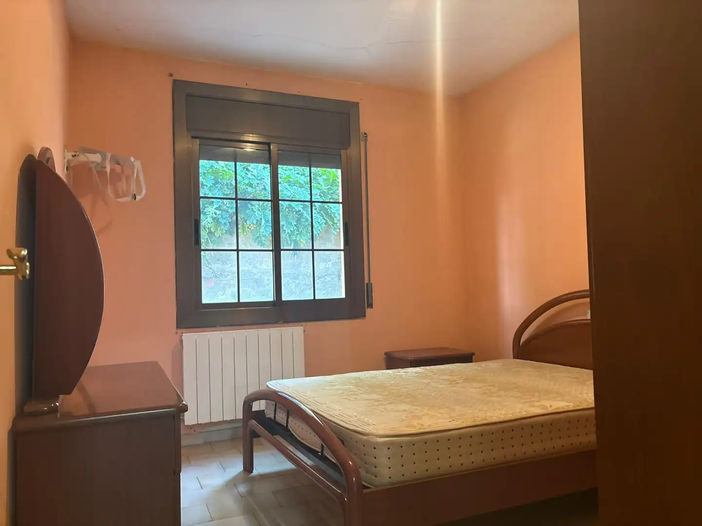 Habitación de Casa adosada en venta en Sant Celoni con Calefacción, Jardín privado y Terraza