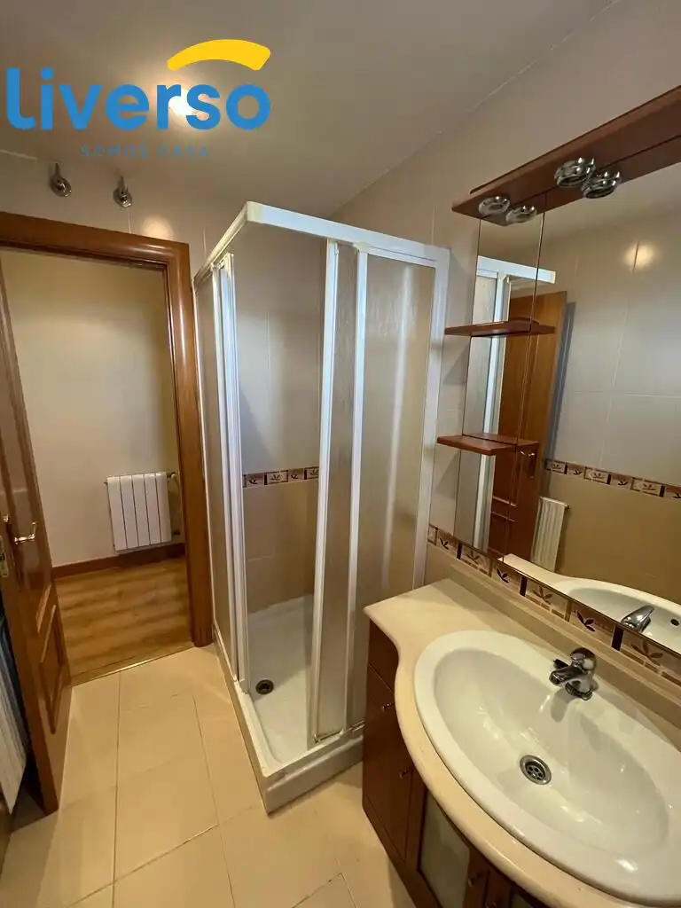 Baño de Finca rústica en venta en Villaquirán de los Infantes con Calefacción, Terraza y Piscina