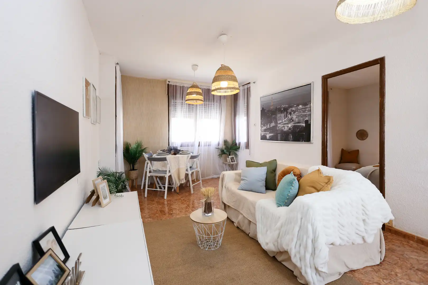 Sala d'estar de Pis en venda en Gavà amb Terrassa i Balcó