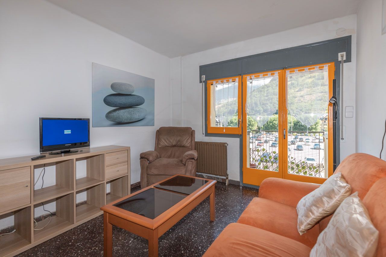 Living room of Apartment for sale in Vielha e Mijaran  with Heating and Furnished
