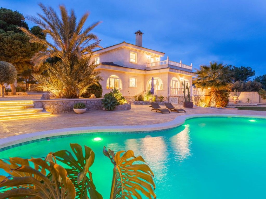 Piscina de Casa o chalet en venta en Mutxamel con Aire acondicionado, Jardín privado y Terraza