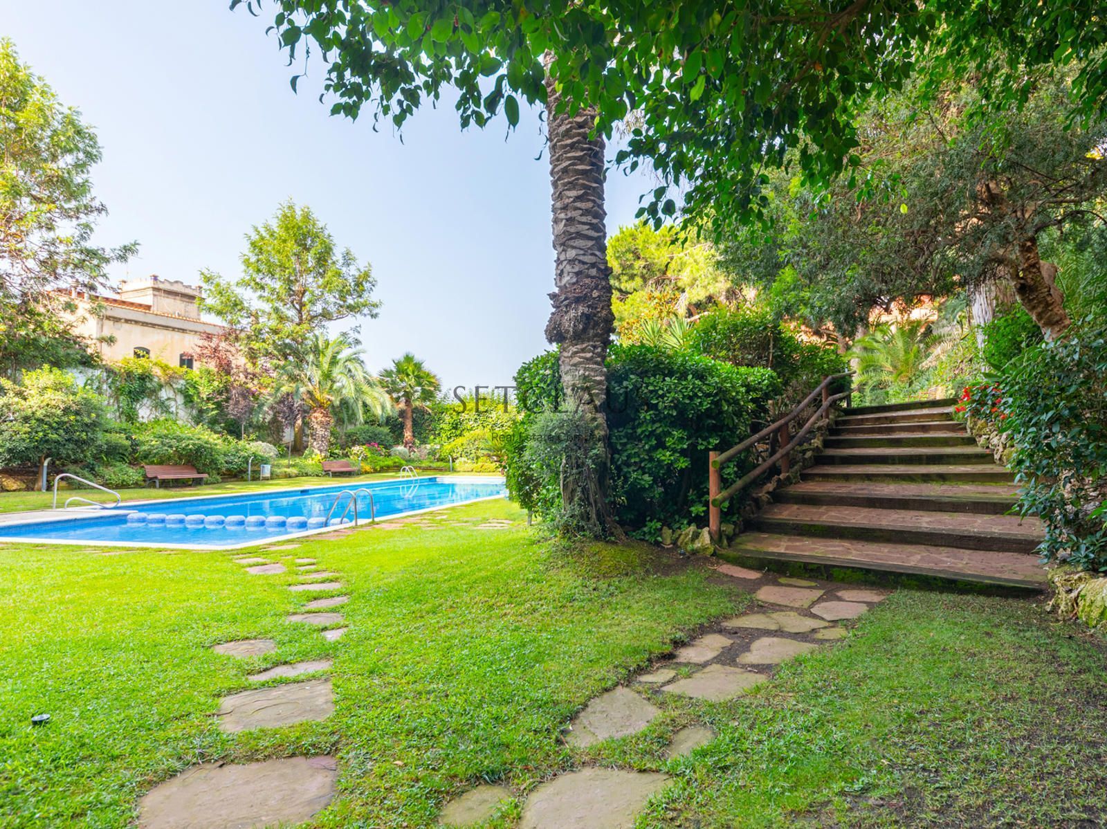 Garden of Flat for sale in El Masnou  with Air Conditioner, Parquet flooring and Terrace