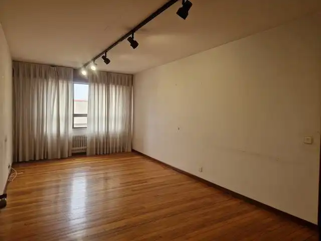 Sala de estar de Piso en venta en Teo con Calefacción, Parquet y Trastero