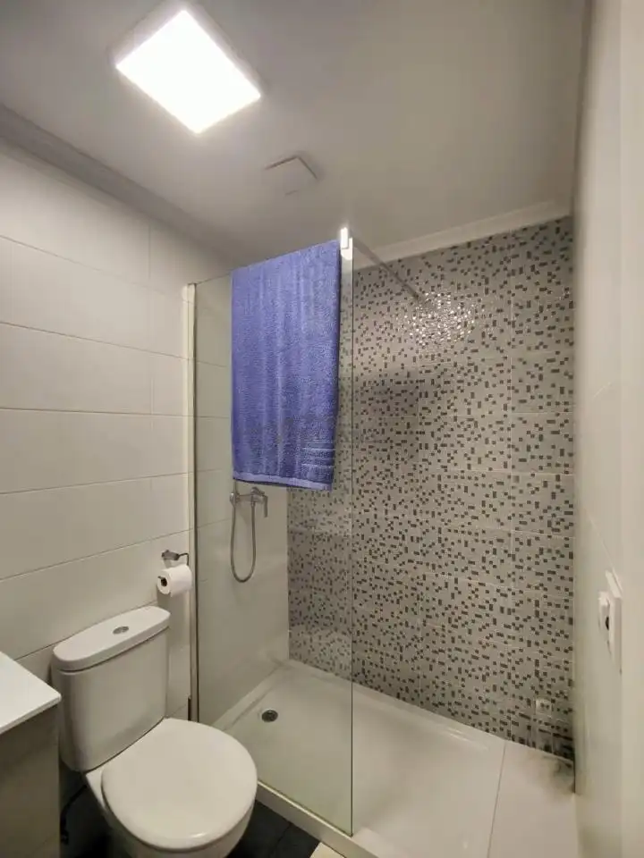 Bathroom of Houses for sale in Ourense Capital   with Heating, Private garden and Swimming Pool