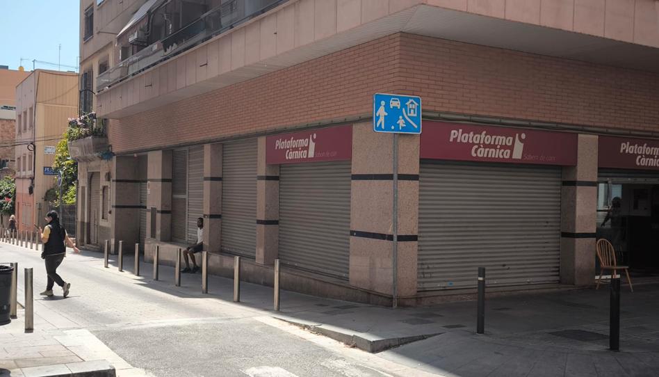 Photo 1 of Premises to rent in Carrer D'alcúdia, Porta, Barcelona