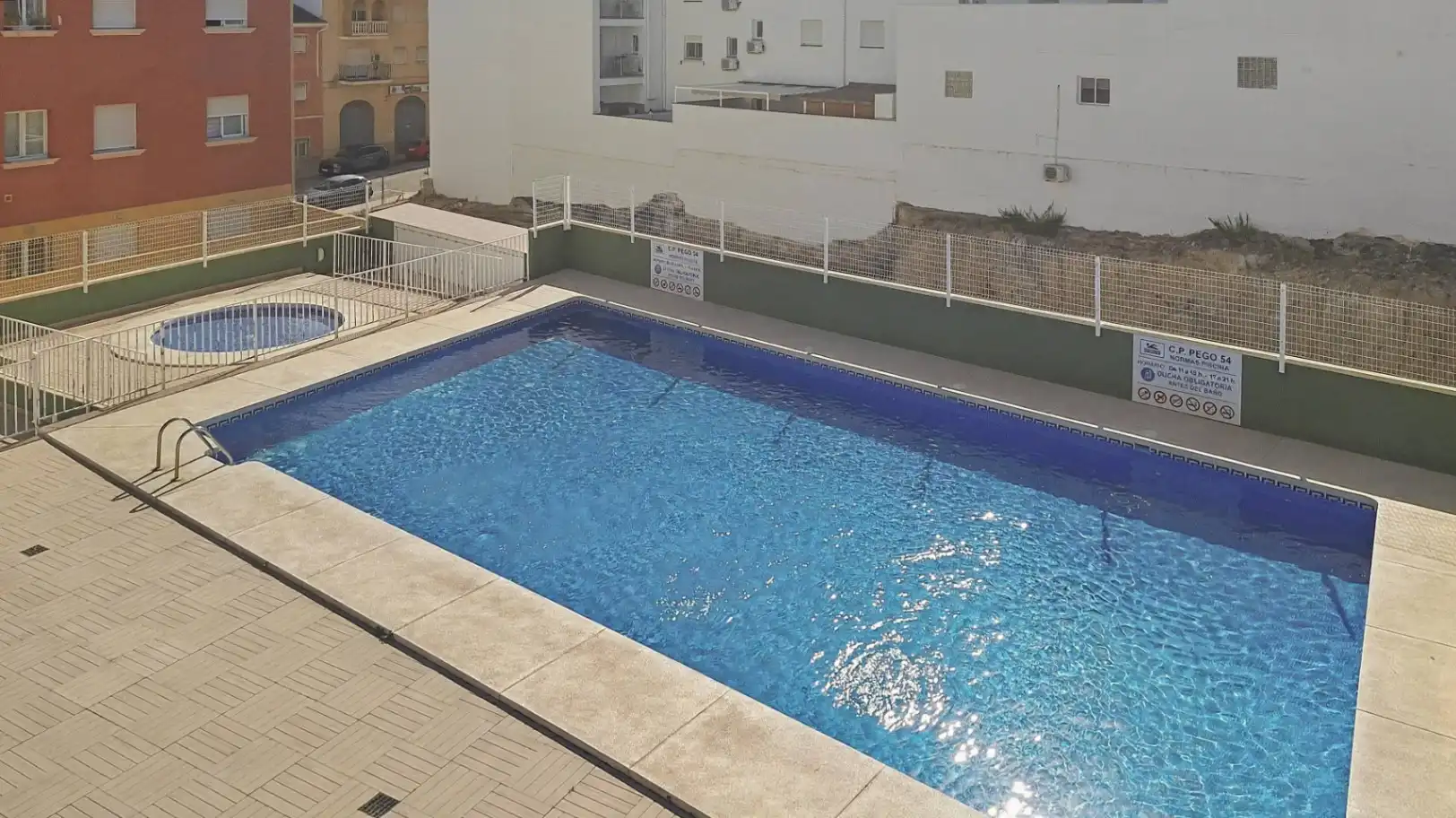 Pis amb piscina en venda a Pego
