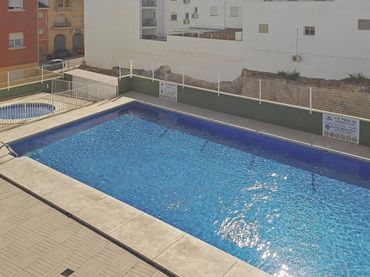 Piso con piscina en venta en Pego