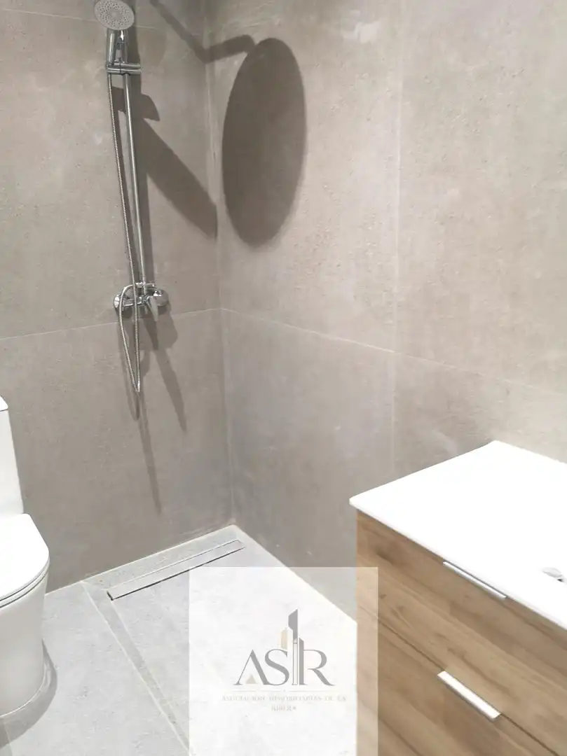 Baño de Piso en venta en Carcaixent