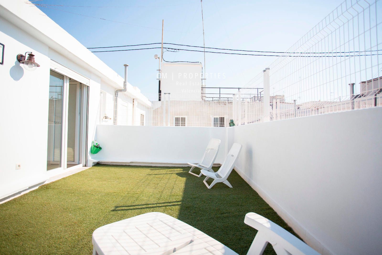 Àtic de lloguer a Pintor Stolz, Nou Moles