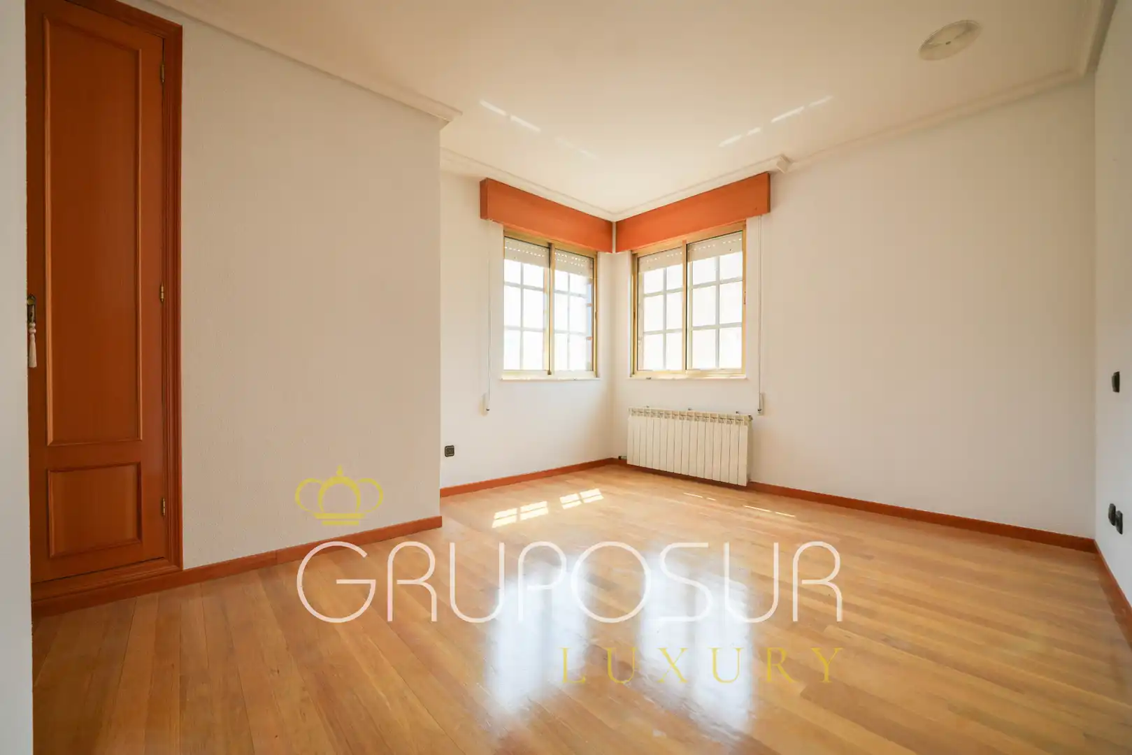 Casa aparellada amb jardí en venda a Calle Castilla y León 22, imagen 59