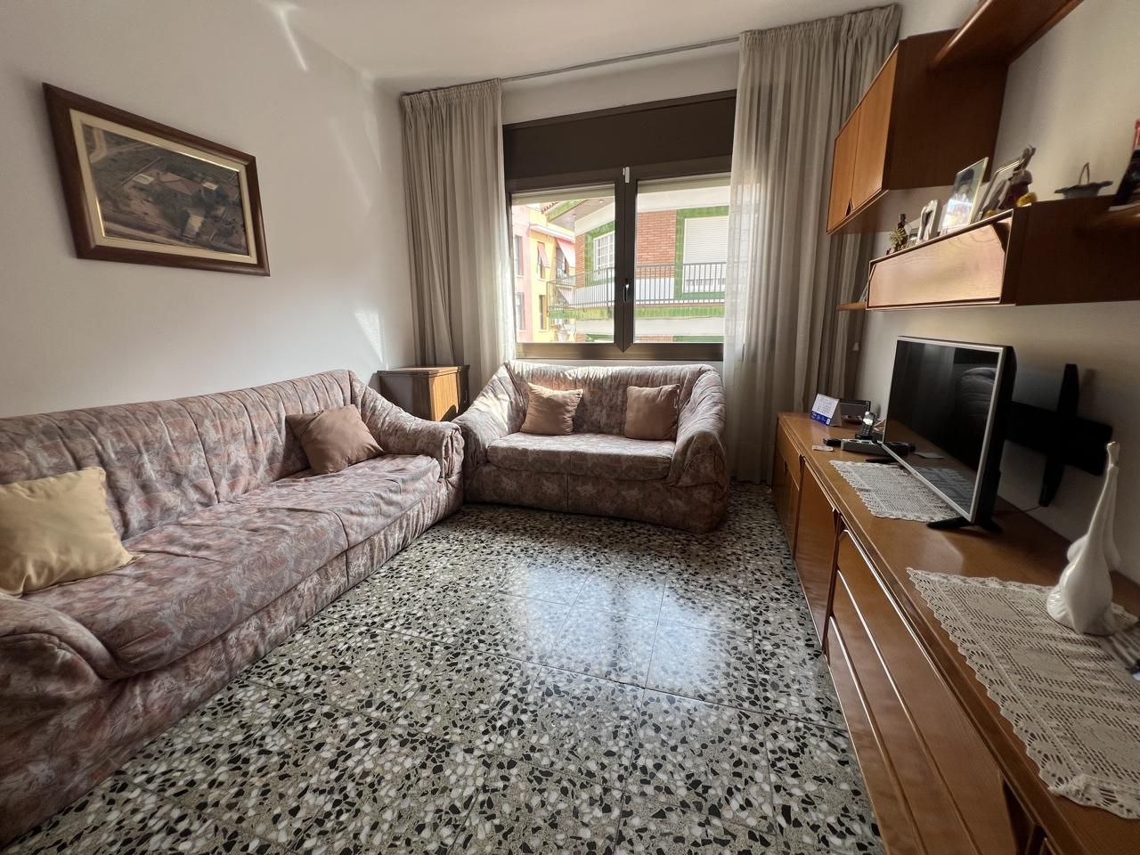 Sala de estar de Piso en venta en Sant Boi de Llobregat con Balcón