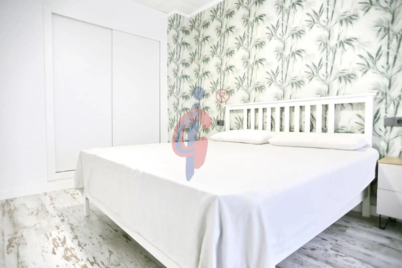 Habitación de Planta baja en venta en Torrevieja con Amueblado