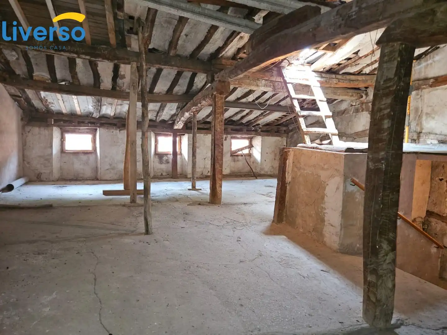 Casa o xalet en venda en Pradoluengo amb Terrassa, Moblat i Balcó