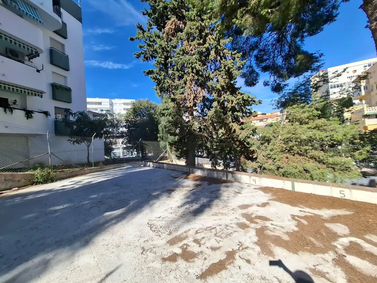Außenansicht von Wohnung zum Verkauf in Torremolinos mit Klimaanlage, Privatgarten und Terrasse