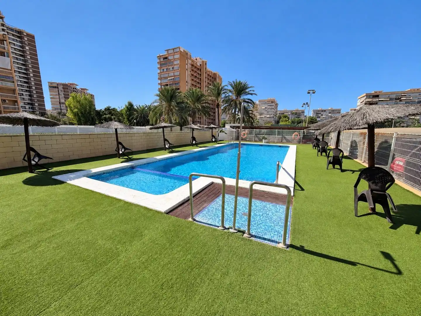 Piscina de Pis en venda en Playa de San Juan - El Cabo de las Huertas