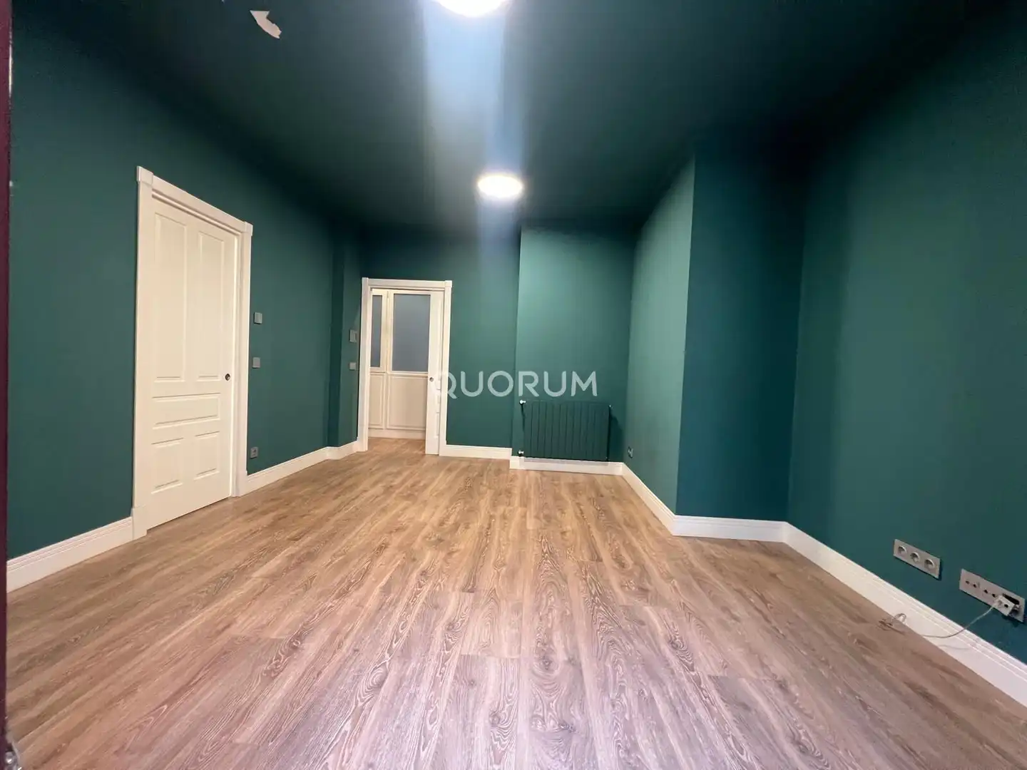 Piso de alquiler en Bilbao  con Calefacción, Parquet y Balcón