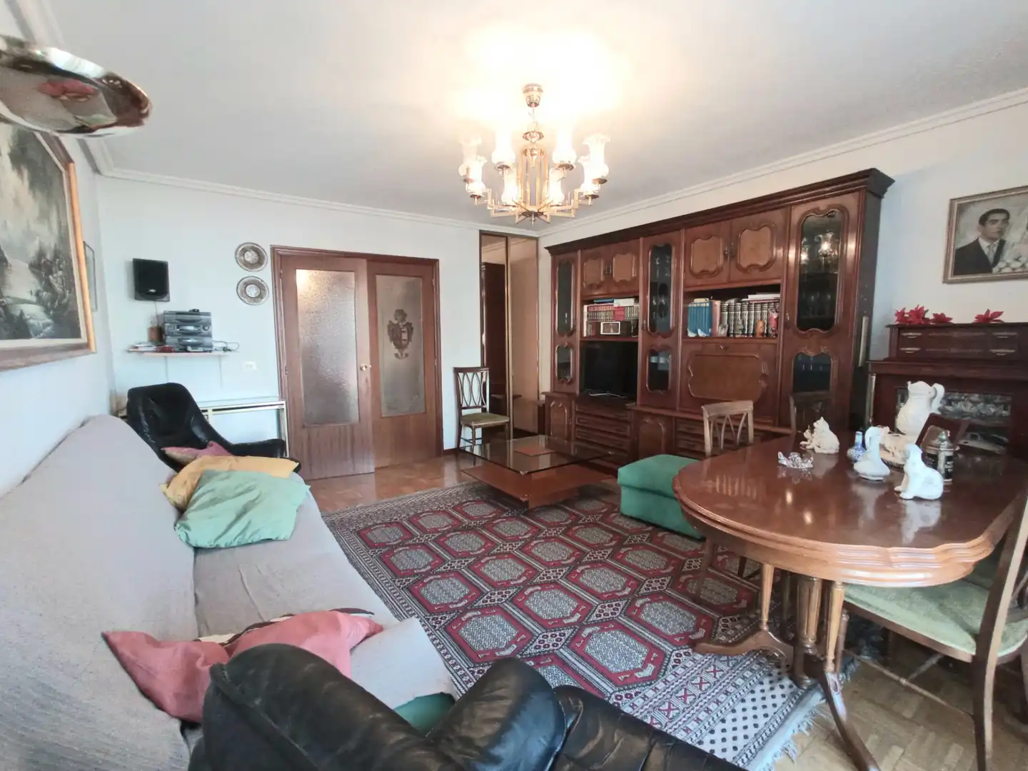 Sala d'estar de Pis en venda en Burgos amb Calefacció, Parquet i Traster