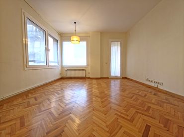 Flat with balcony for sale in Carrer de la Nació