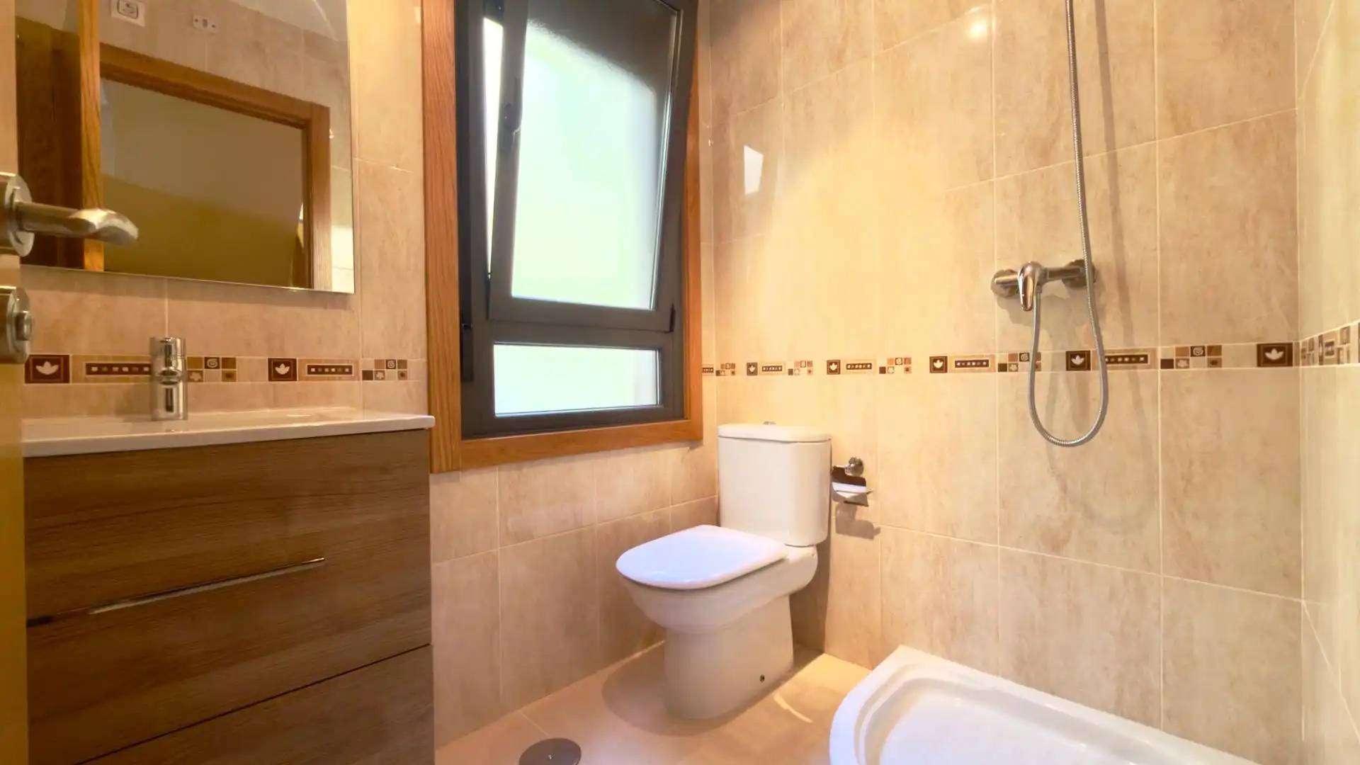 Maisonette zum Verkauf in Maceda, Ourense