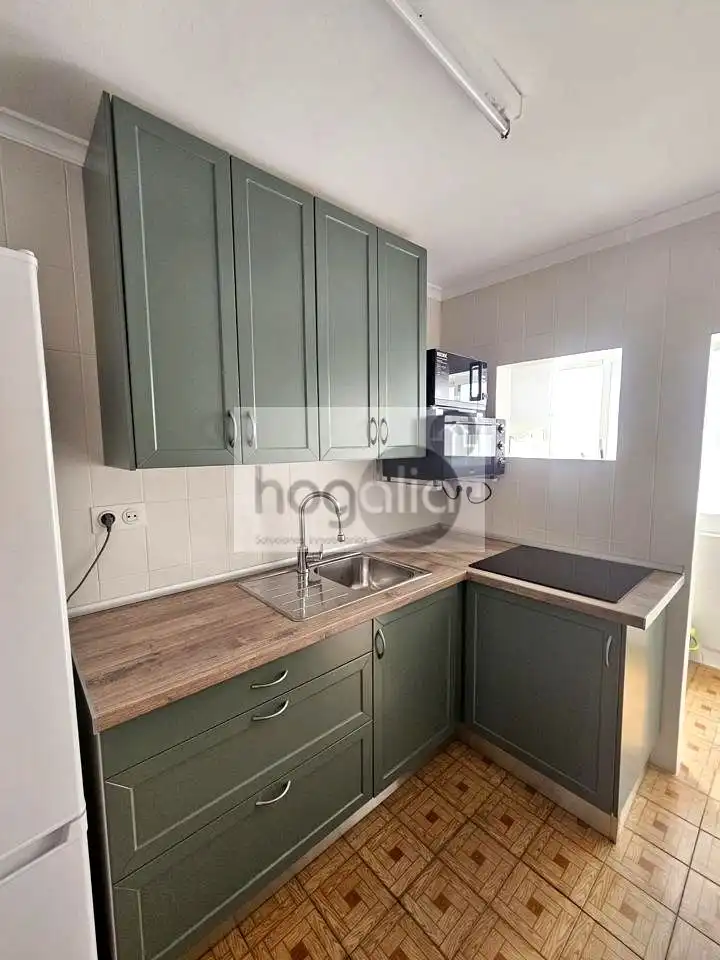 Kitchen of Flat for rent in Sevilla  with Air Conditioner, Terrace and Furnished