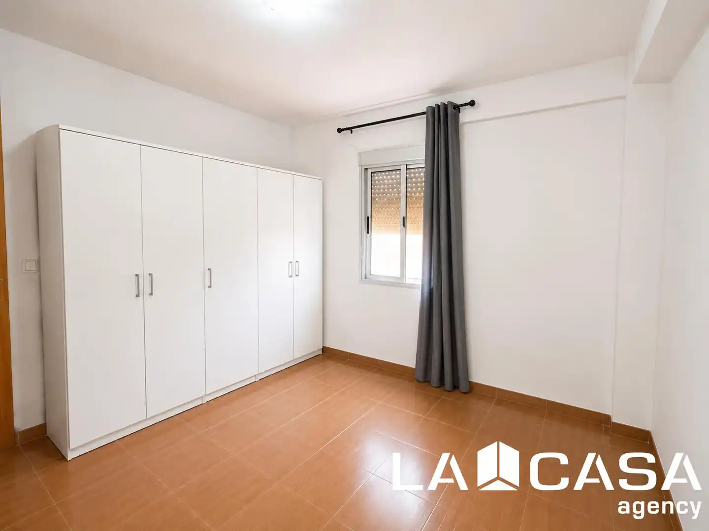 Habitación de Piso en venta en Dos Hermanas con Aire acondicionado y Terraza