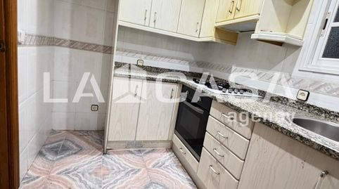 Foto 5 de Piso en venta en Llatí, Santa Coloma de Gramenet
