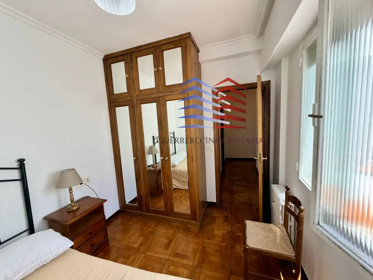 Habitación de Piso de alquiler en Ourense Capital  con Calefacción, Parquet y Trastero