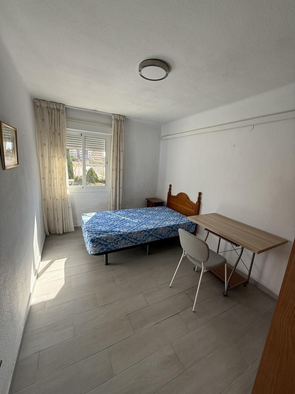 Bedroom of Flat to share in Málaga Capital  with Air Conditioner, Terrace and Furnished