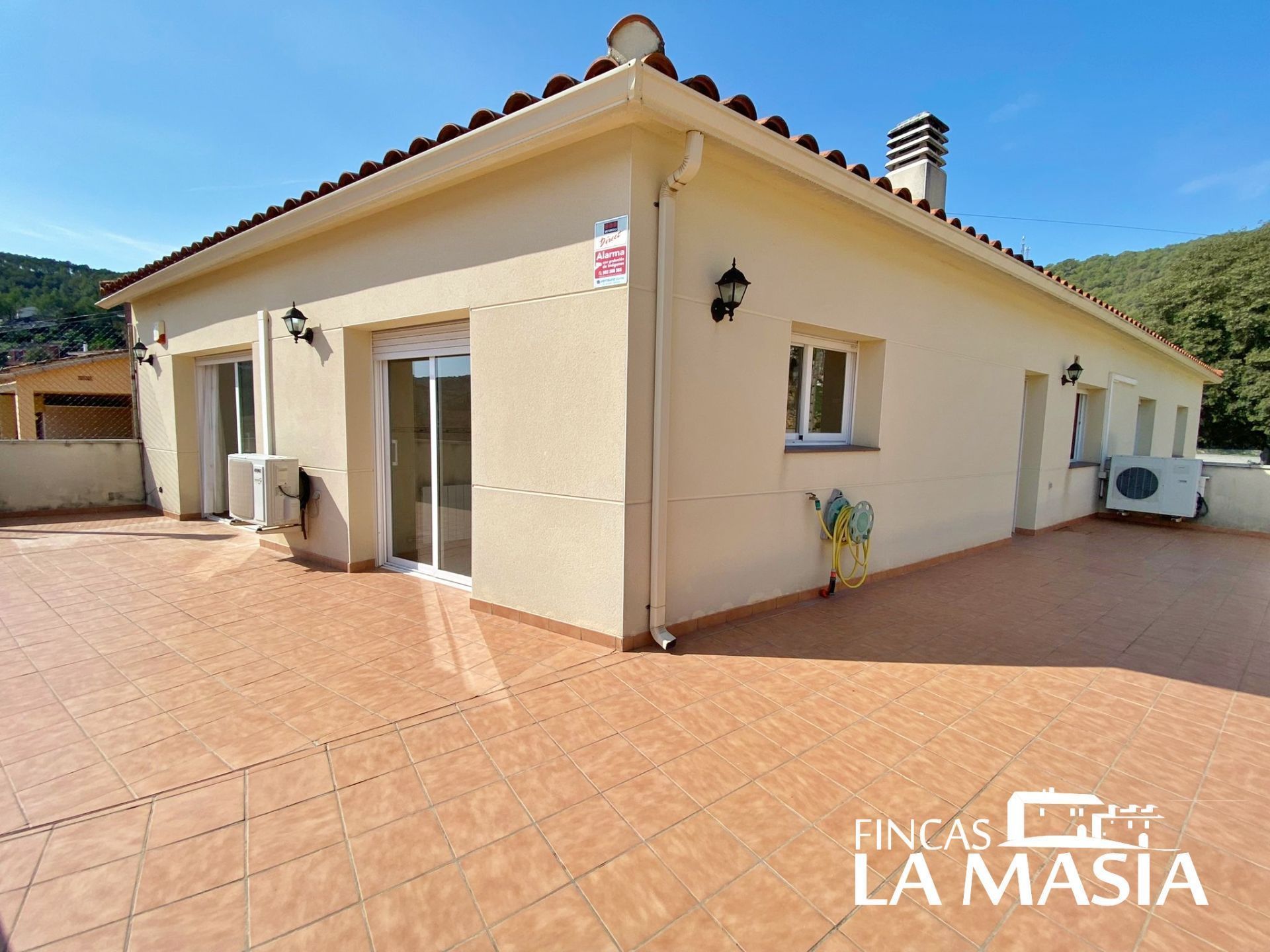 Vista exterior de Ático en venta en Olivella con Aire acondicionado, Calefacción y Terraza