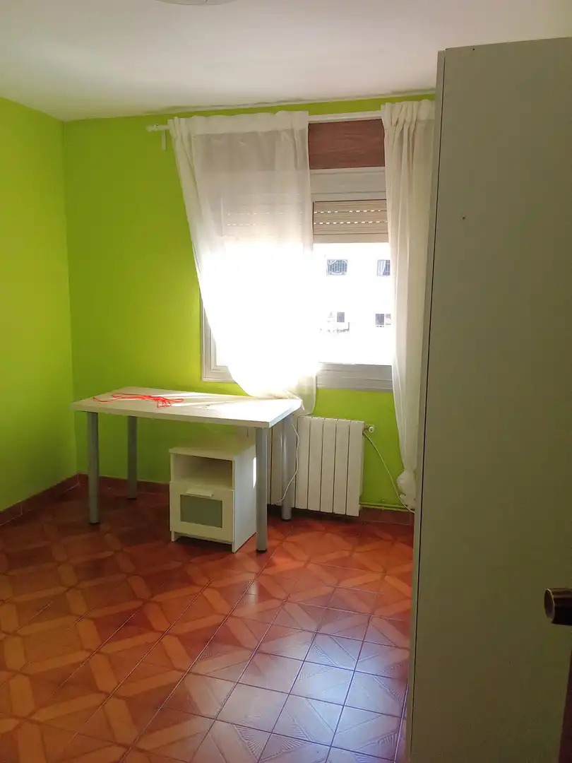 Bedroom of Flat for sale in Badalona