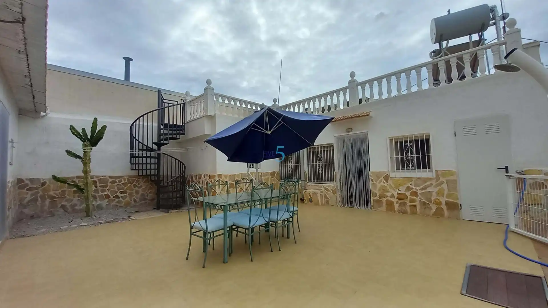 Casa a schiera con piscina in vendita a Calle Capitan Cortes, imagen 3
